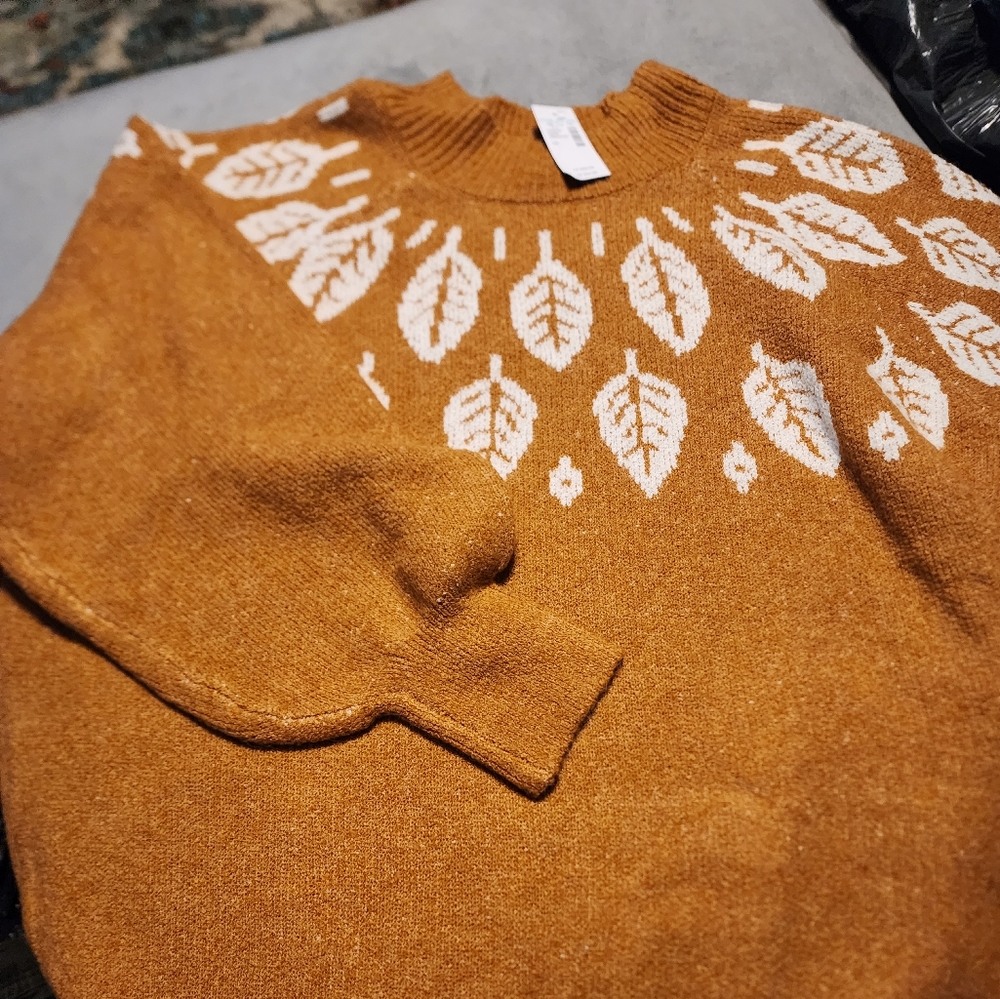 Fall/winter tops - Picture 1 of 6